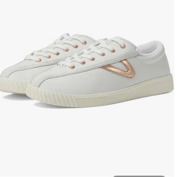 Tretorns from Tuckernuck NyLite Leather White/RoseGold 6.5M - Picture 6 of 12